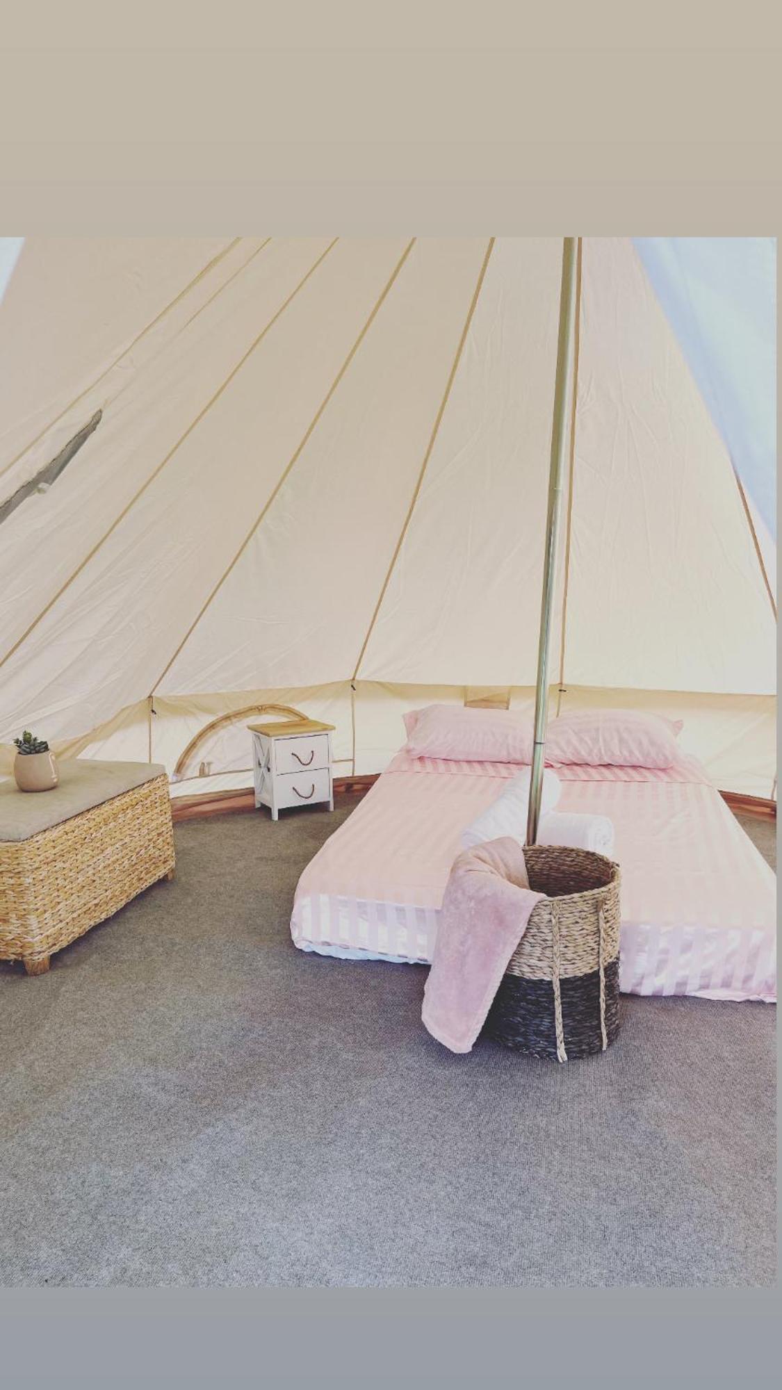 Les Petites Bulles De Massier Hotel Виен Екстериор снимка